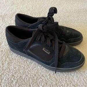 Teva Crank Sneakers Size 7